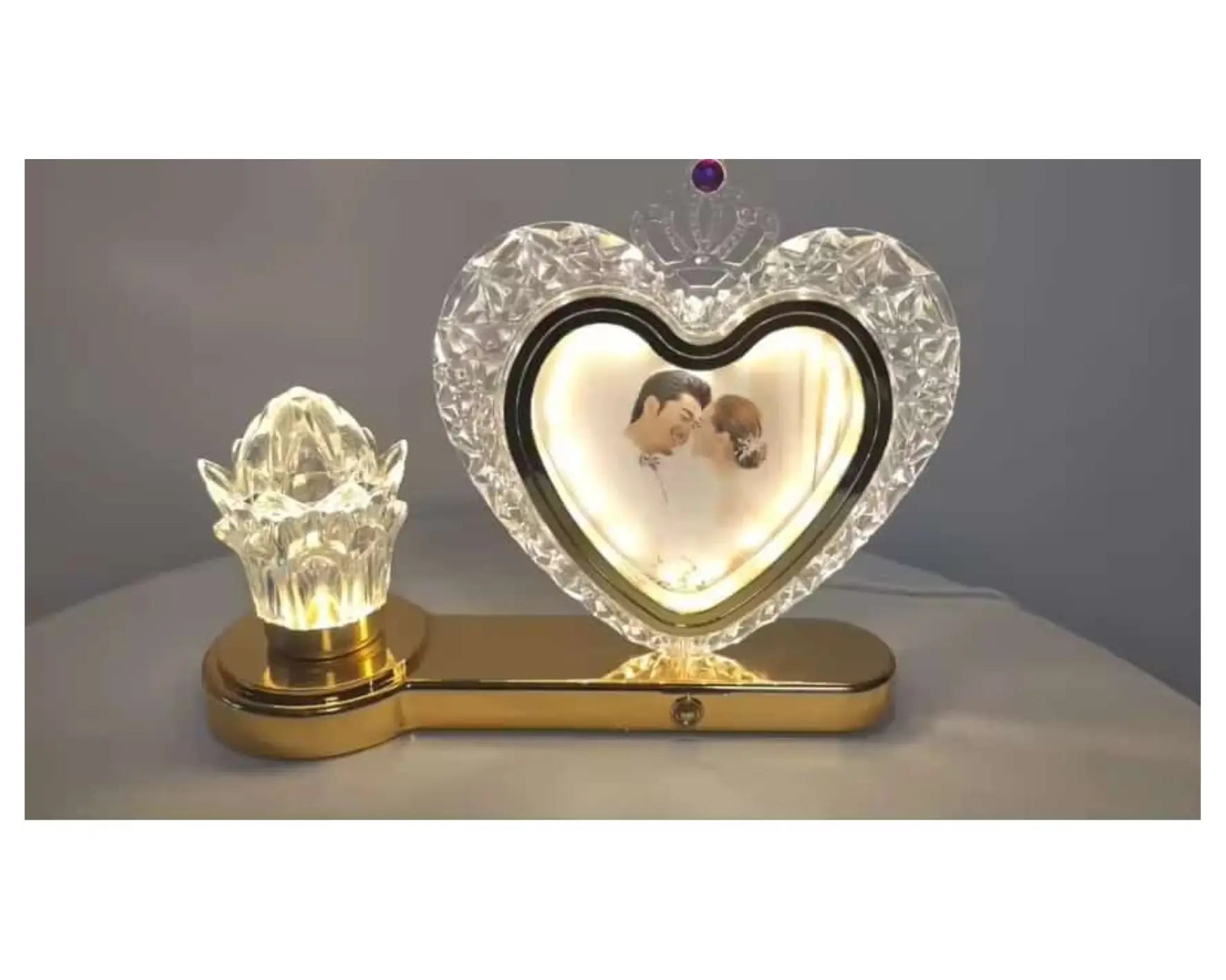 LAMPE DE TABLE Nairastore
